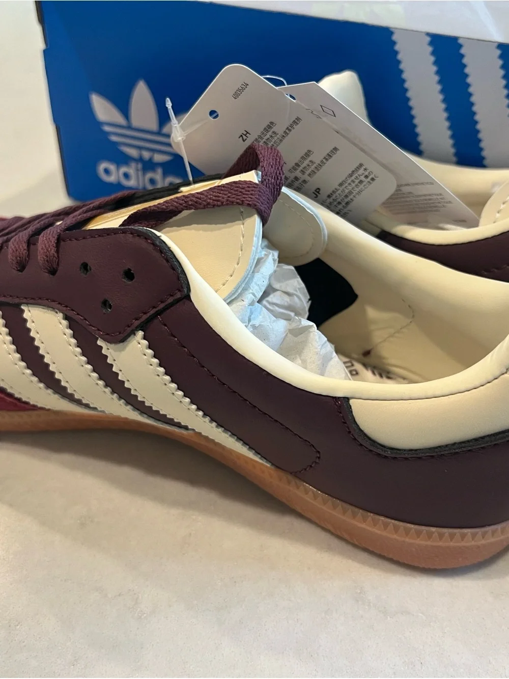 adidas Samba Men's Sneakers in Burgundy and Cream men’s 7.5 women’s 9.5